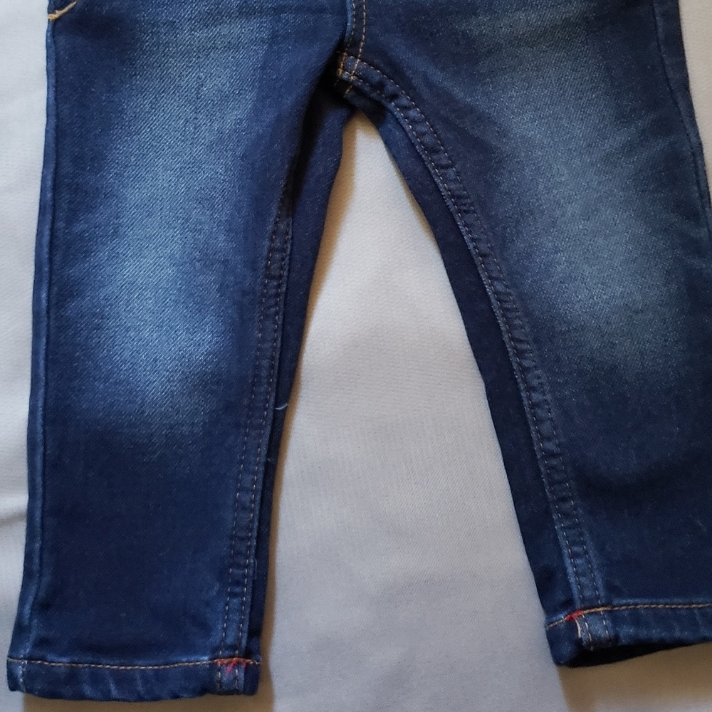 Clothes - Picture 3 of 3